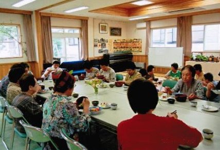 団体を翻成したきっかけは？の画像